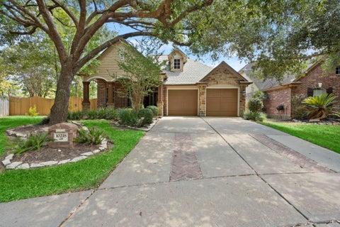 Photo of 10218 Garden Crossing Ln, Missouri City, TX 77459 (MLS # 28362777)