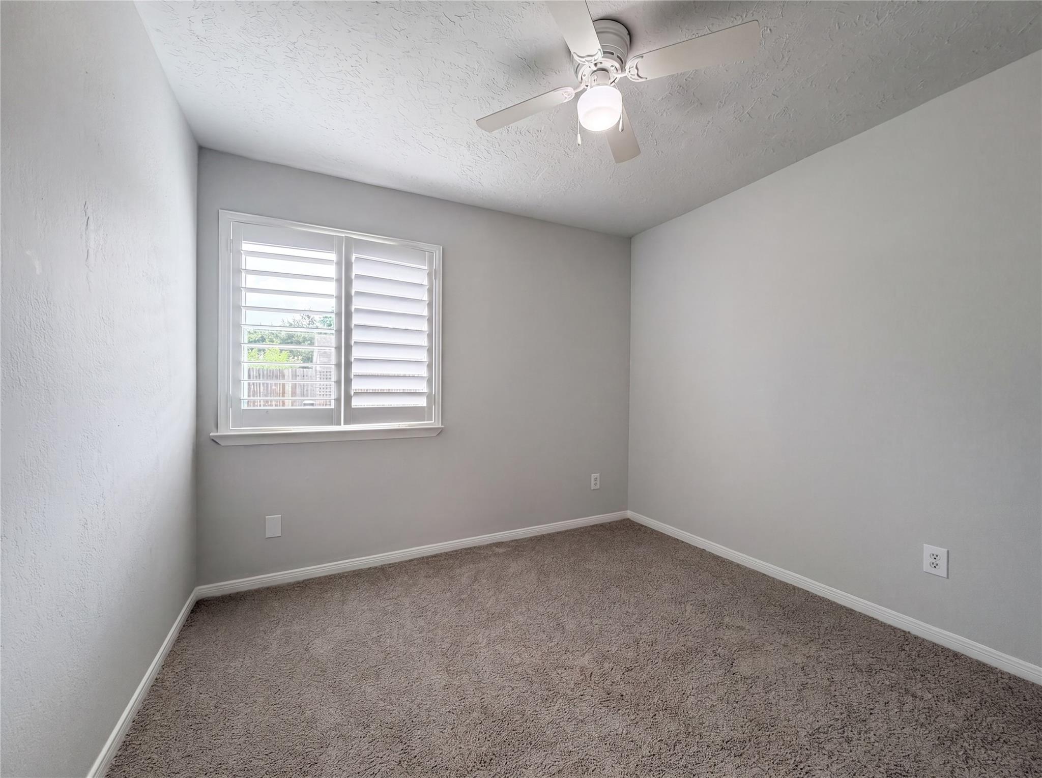 807 Mountain Meadows Drive