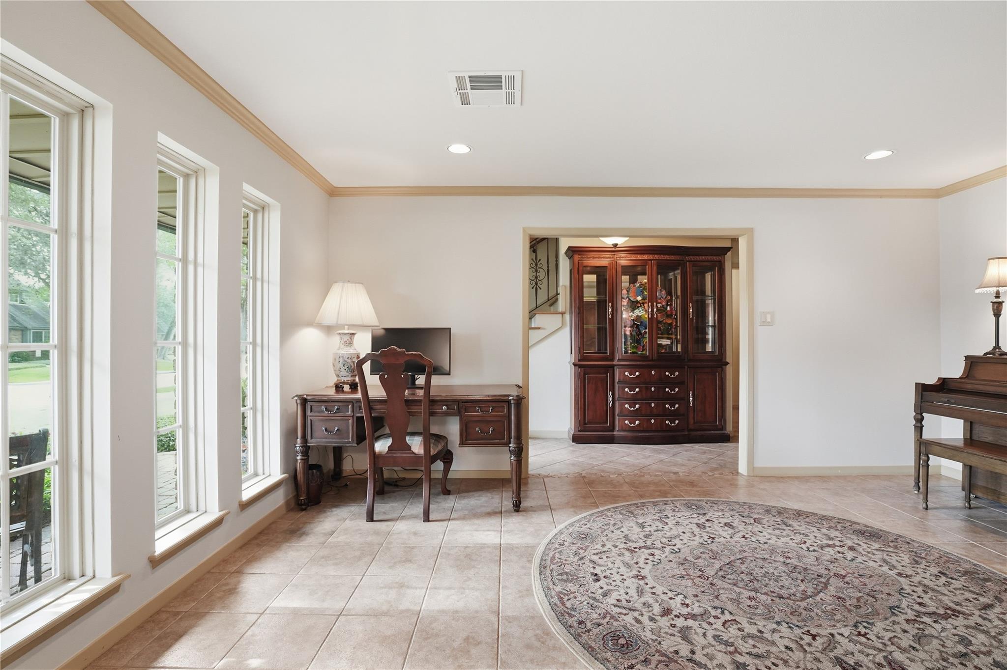 615 Lornmead Drive