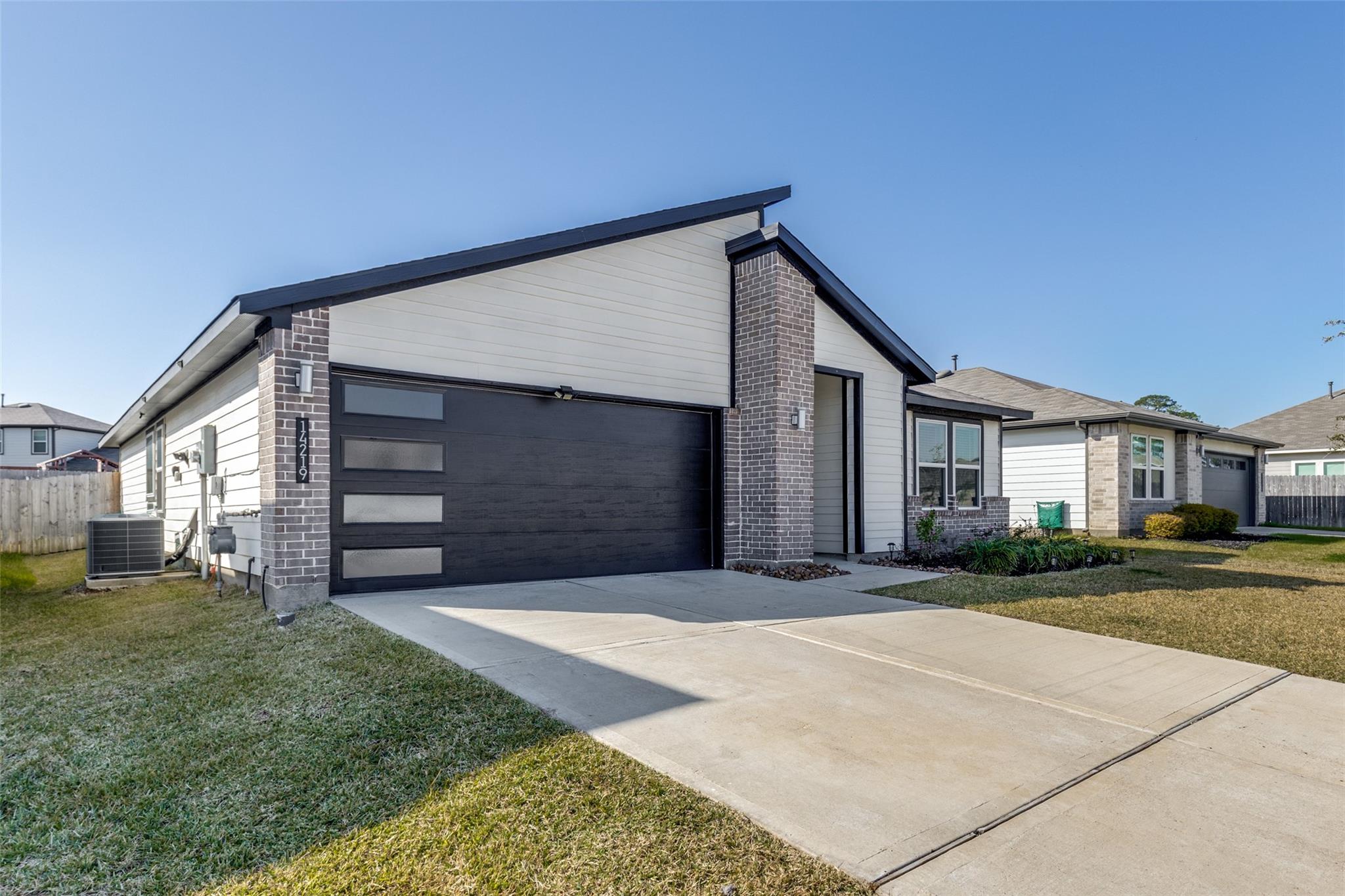 14219 Black Canyon Lane