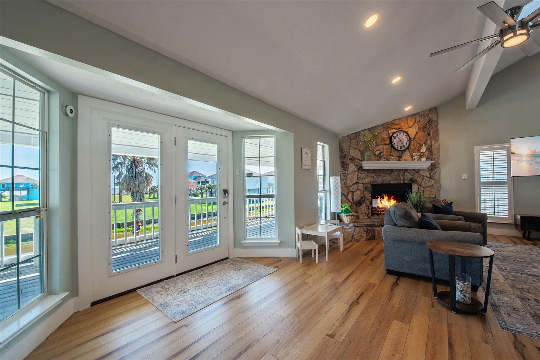 2940 Laguna Drive