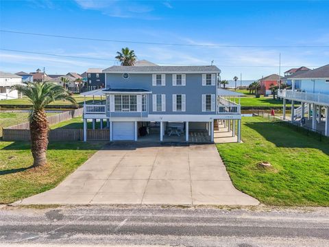 Homes For Sale - 2940 Laguna Drive<br/> Galveston County, Crystal Beach, TX 77650