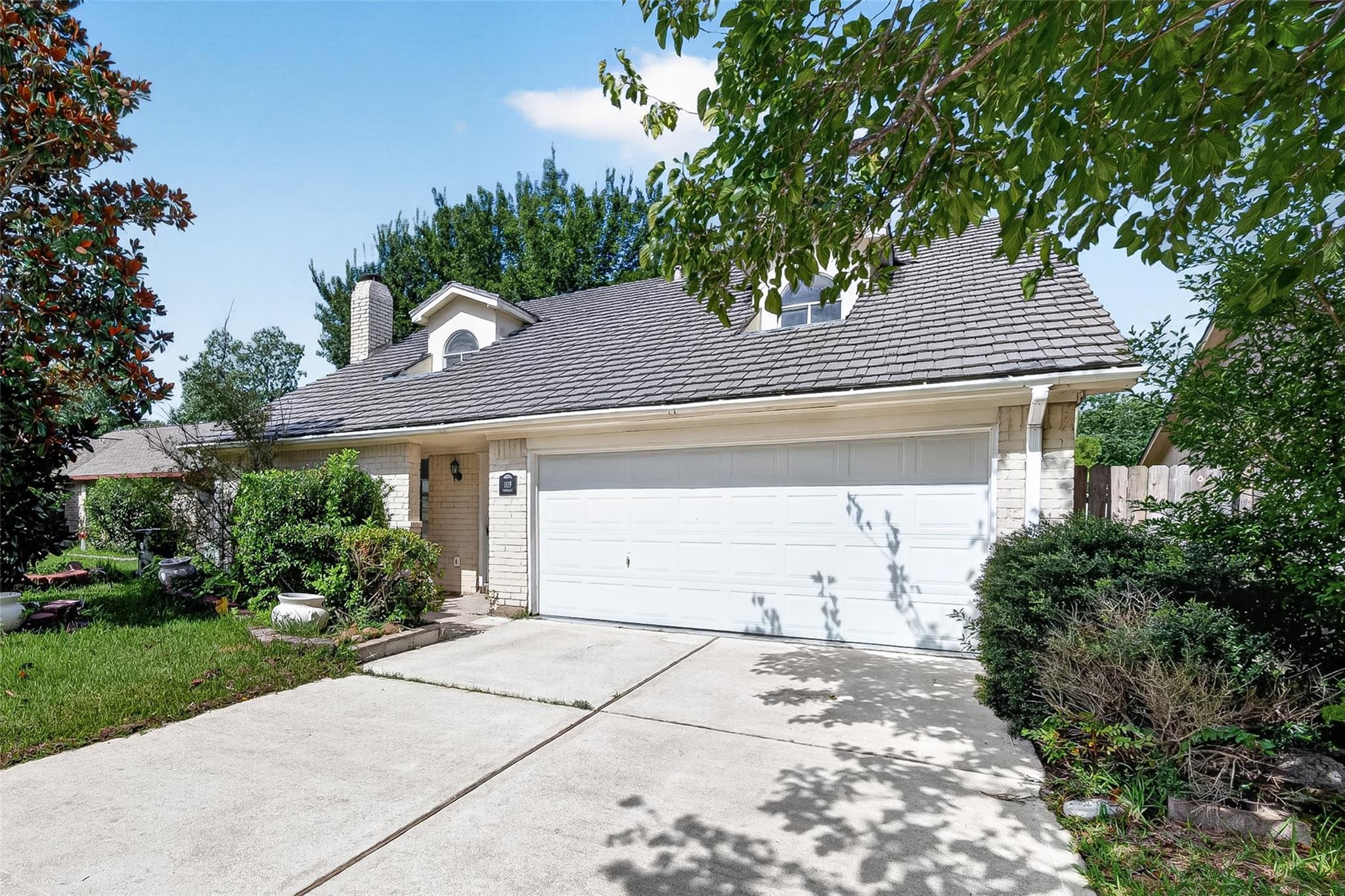 1119 Pinecroft Drive