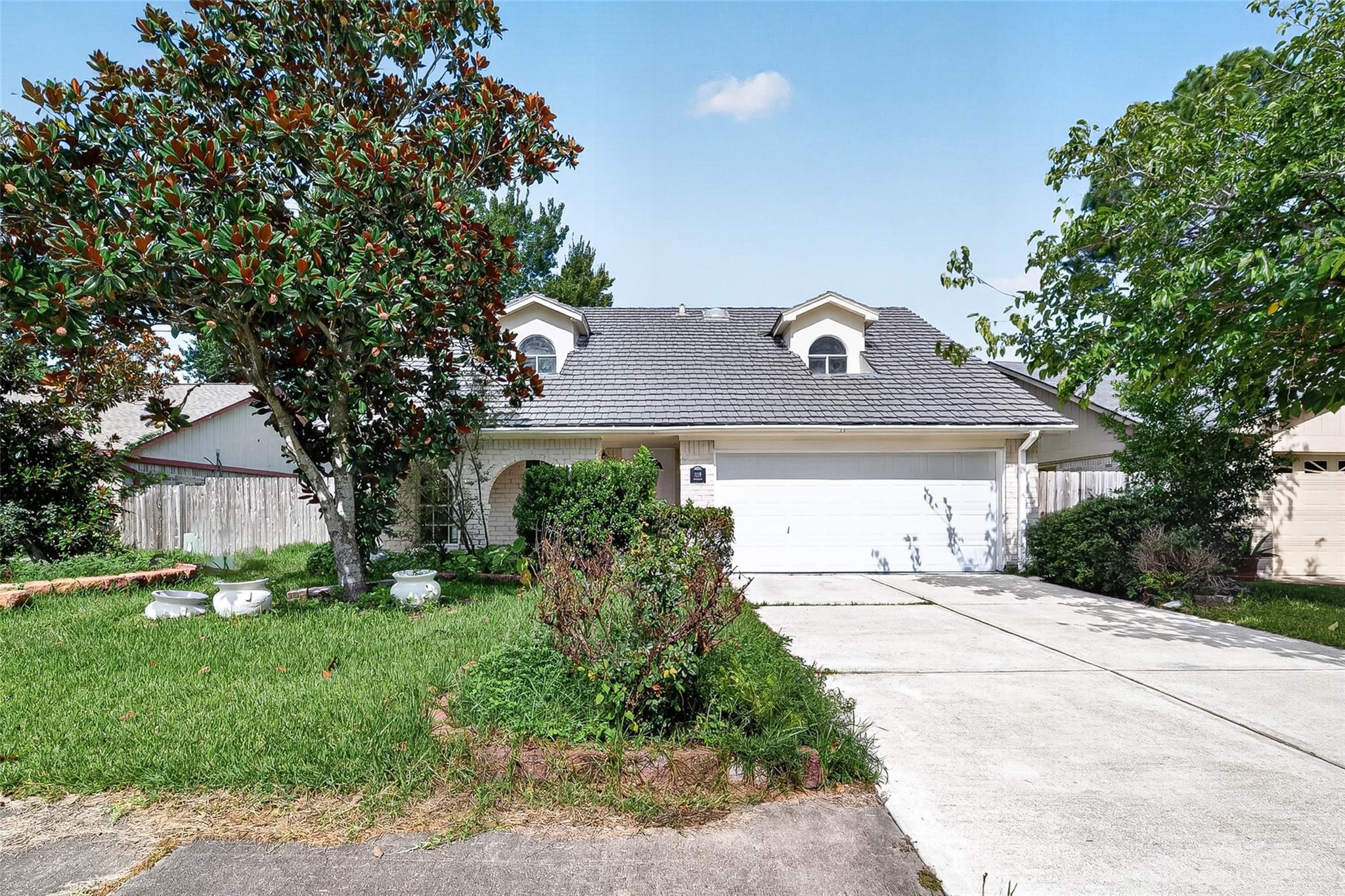 1119 Pinecroft Drive