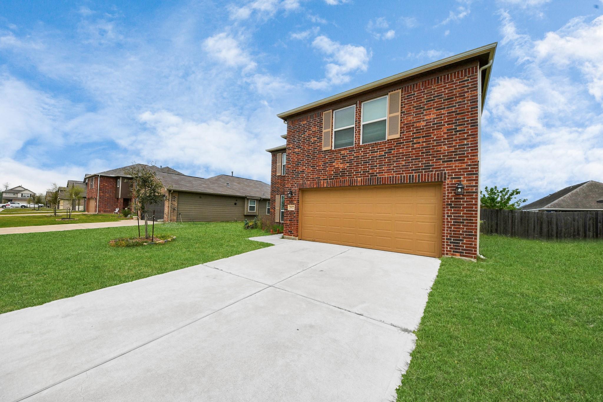 2927 Silverhorn Lane