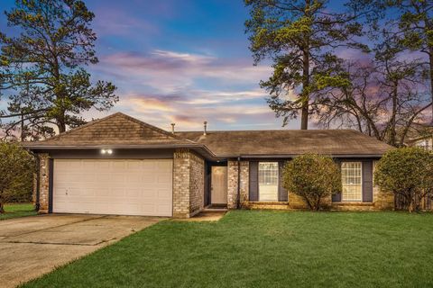 Photo of 15707 Baytree Drive, Houston, TX 77070 (MLS # 67233248)
