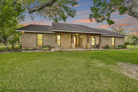 Photo of 4402 Spears Road Rd, Manvel, TX 77578 (MLS # 70735780)