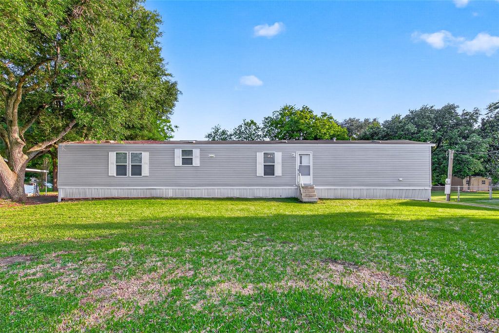 Photo of 302 Phillip ST, Wharton, TX 77488 (MLS # 36601363)