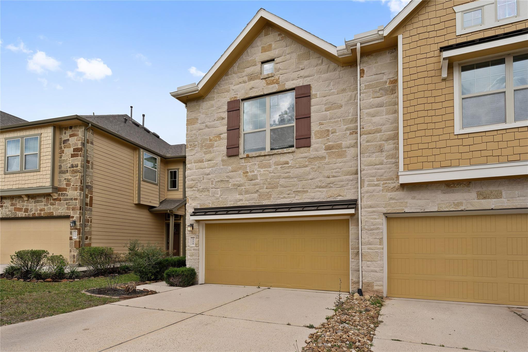 228 Cheswood Forest Place