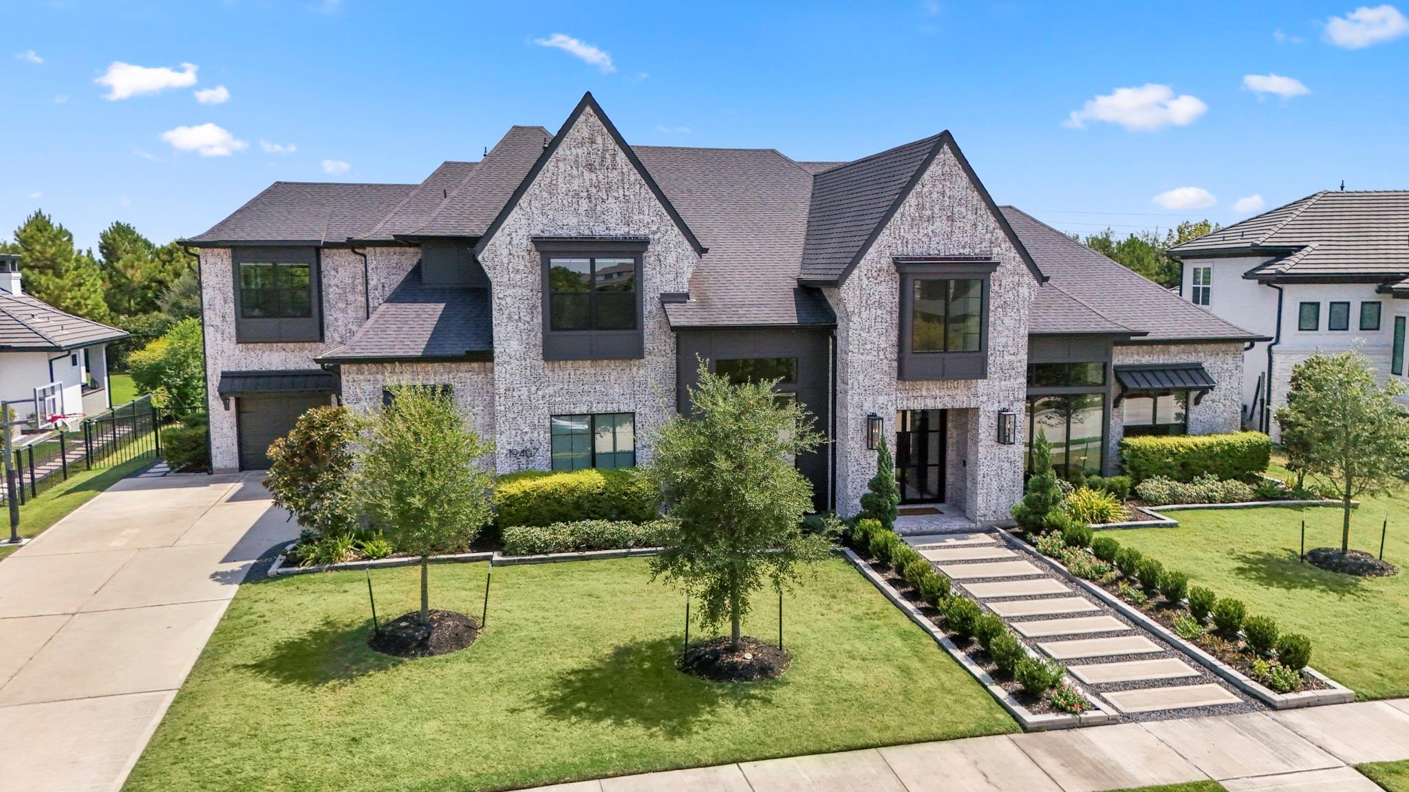 19407 Carpenters Bayou Court