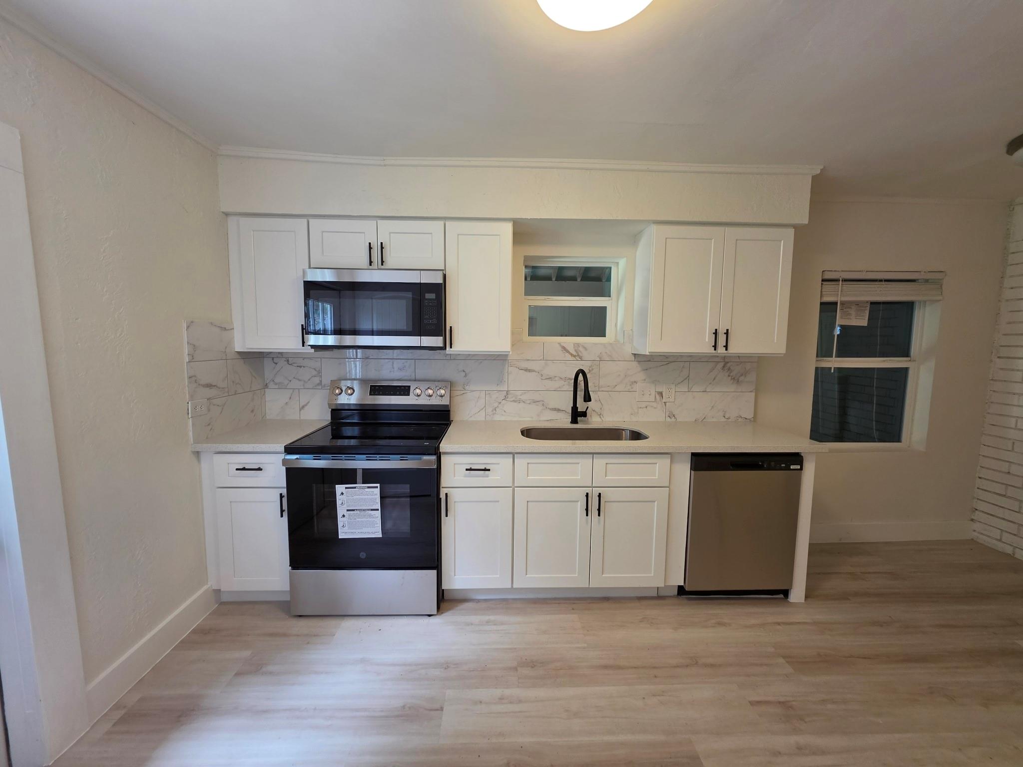 1305 Winchester Dr