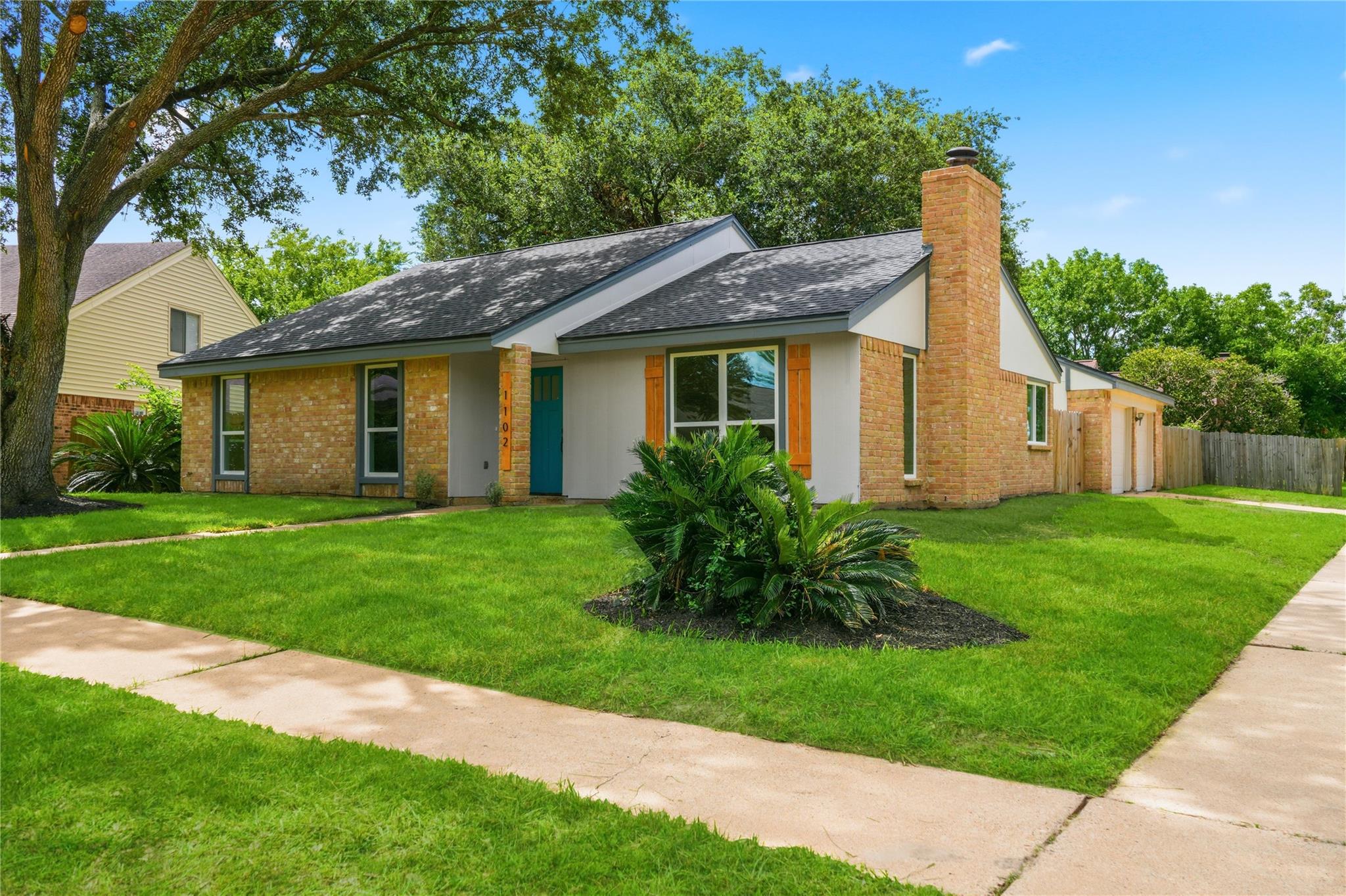 1102 Lexington Court