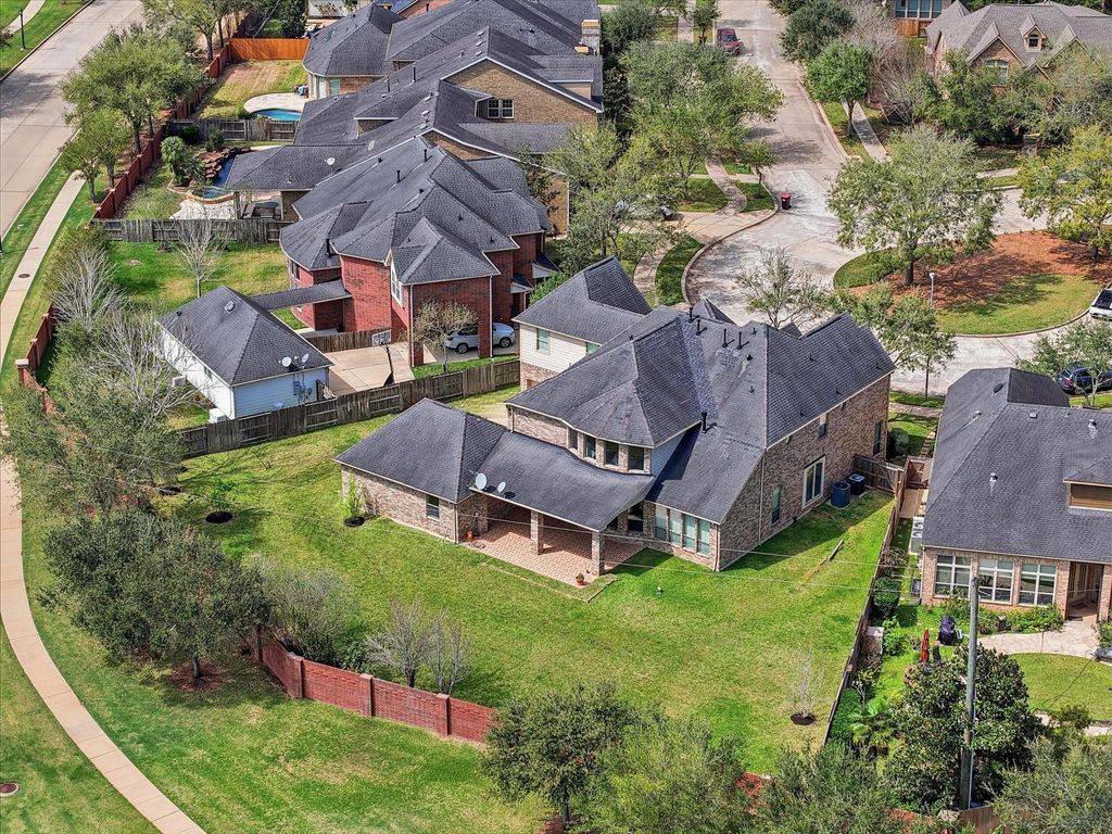 Photo of 5330 Briarwick Meadow Lane, Sugar Land, TX 77479 (MLS # 36188703)