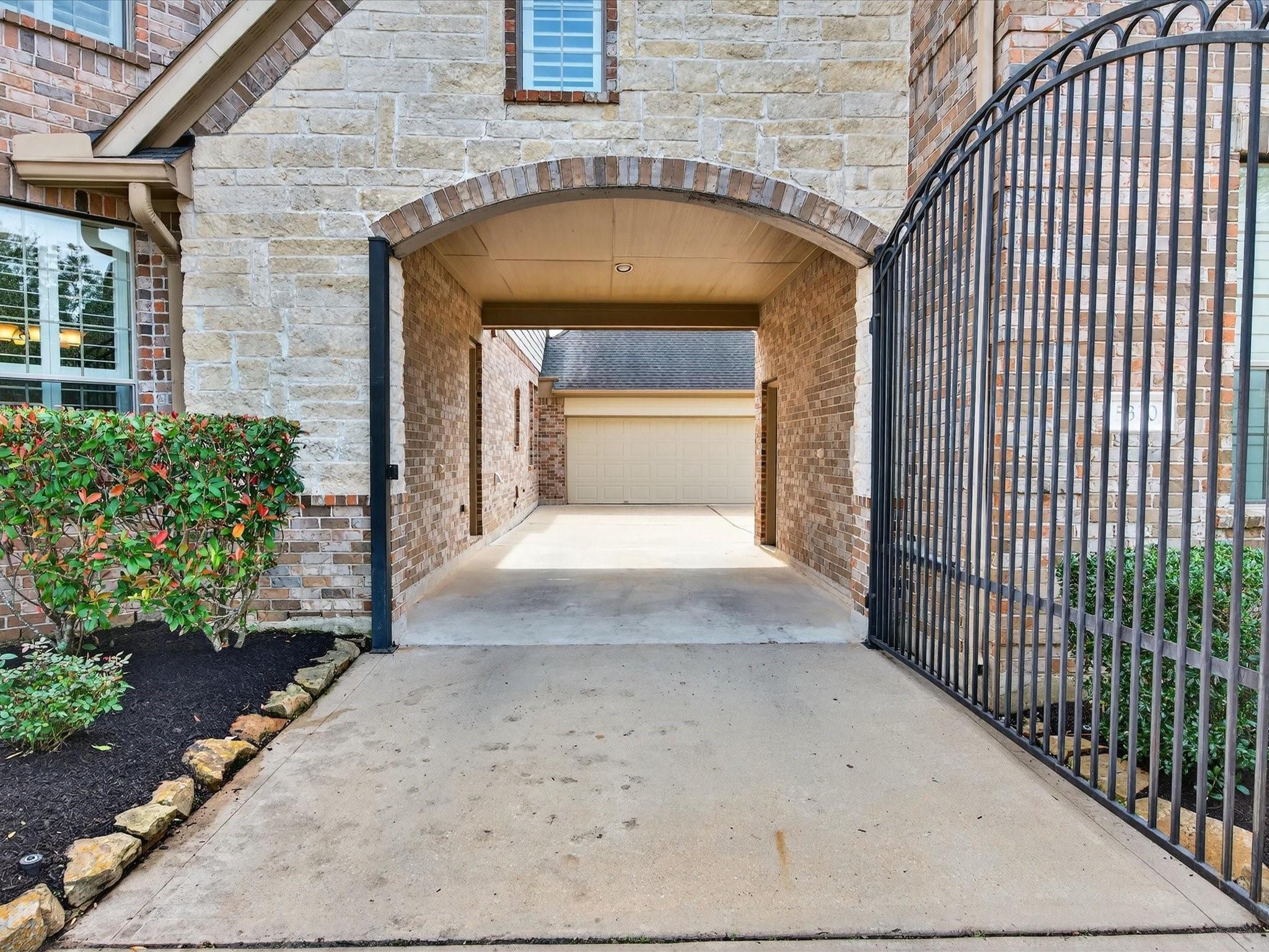 5330 Briarwick Meadow Lane