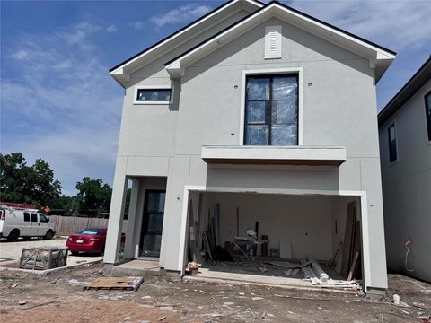 603 Rolling Oaks Stafford TX 77477