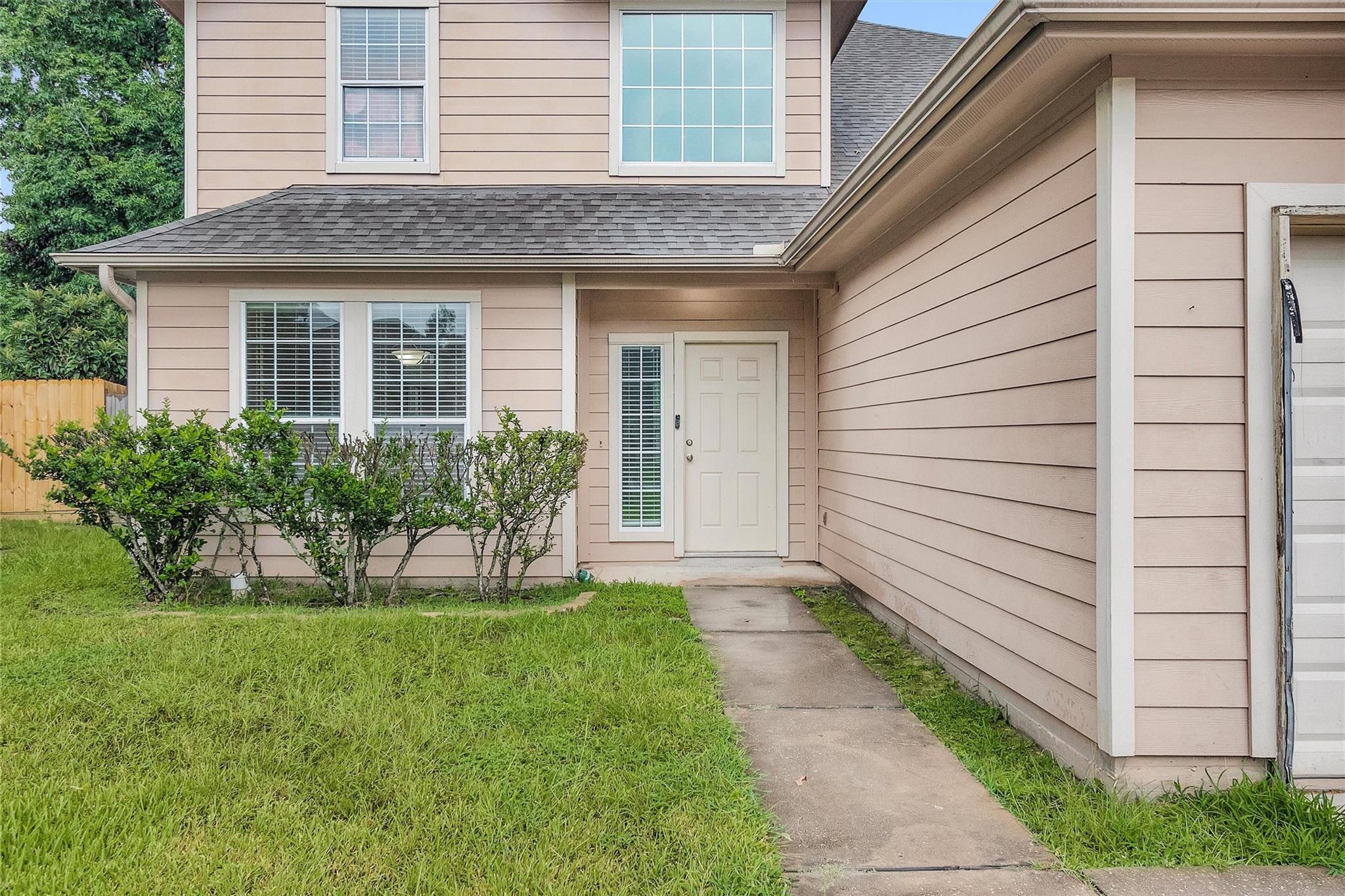 996 Oak Glen Drive