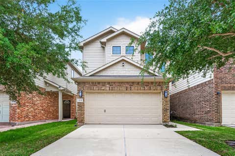 Photo of 6639 Sharpstone Creek Lane, Houston, TX 77084 (MLS # 4649536)