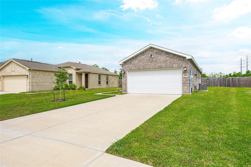 Photo of 7318 Donnino Drive, Texas City, TX 77591 (MLS # 62878749)
