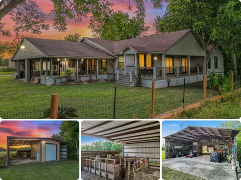 Photo of 9731 Hadden Road, Baytown, TX 77521 (MLS # 70696411)