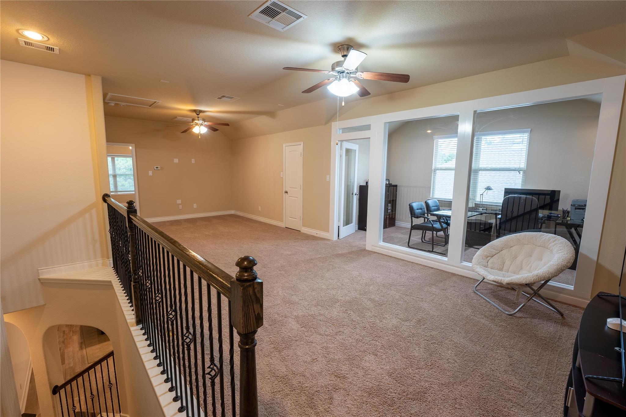 143 W Wading Pond Circle