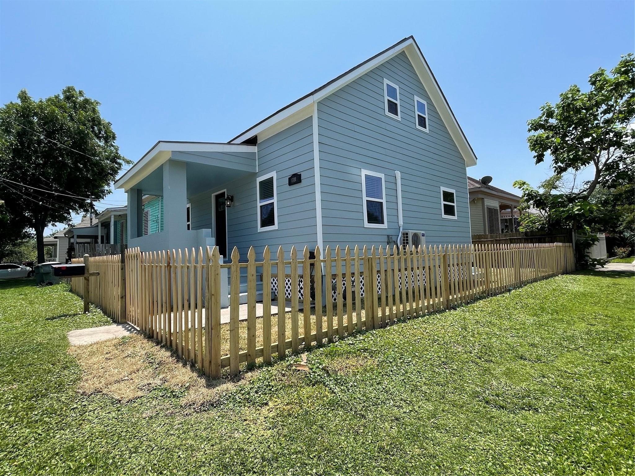 1701 40th Street