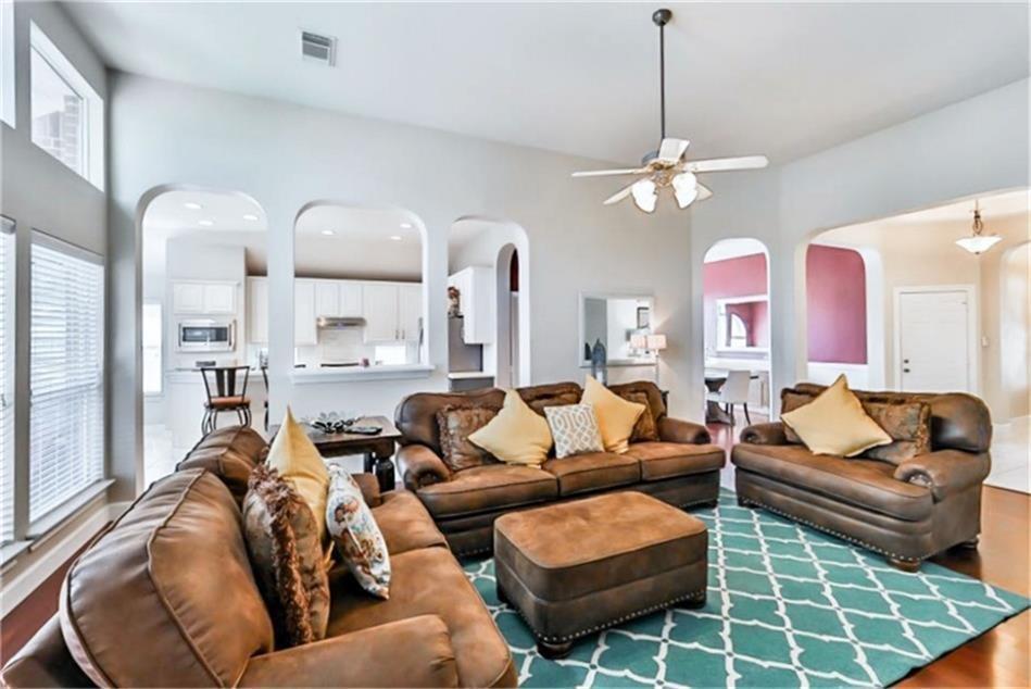 6519 Canyon Chase Drive