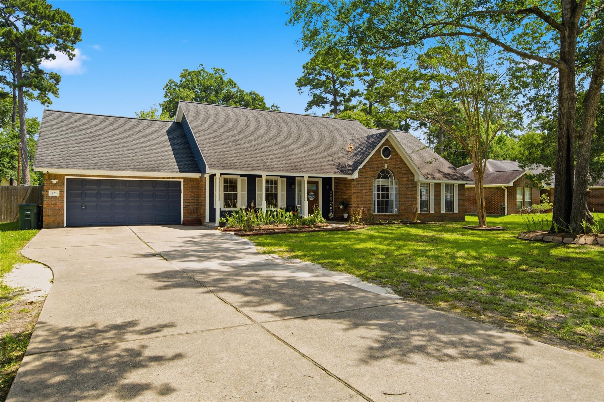 423 E Oak Hill Drive