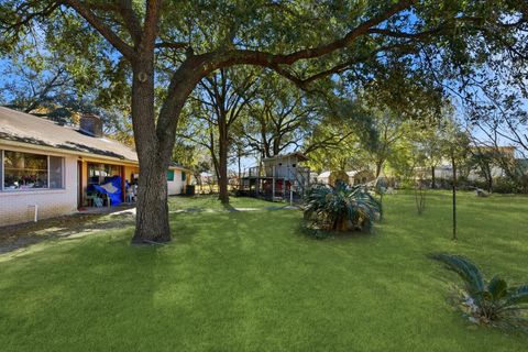 Tiny photo for 11902 Dover Street, Houston, TX 77031 (MLS # 62898886)