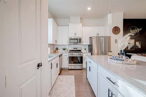Tiny photo for 6021 Cypress Street, Houston, TX 77074 (MLS # 11416255)