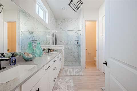 Tiny photo for 6021 Cypress Street, Houston, TX 77074 (MLS # 11416255)