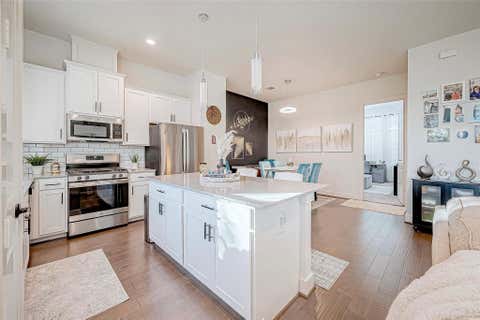 Photo of 6021 Cypress Street, Houston, TX 77074 (MLS # 11416255)