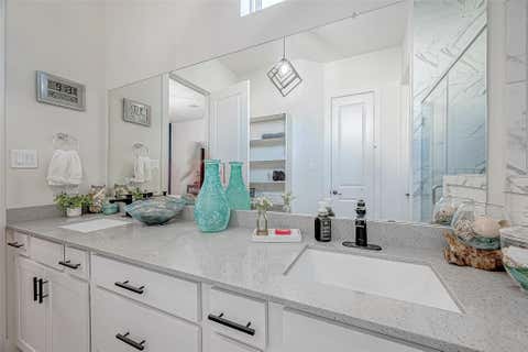 Tiny photo for 6021 Cypress Street, Houston, TX 77074 (MLS # 11416255)