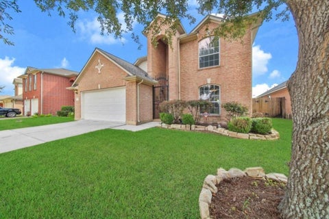 Photo of 14127 Fox Creek Park Drive, Houston, TX 77083 (MLS # 9803359)