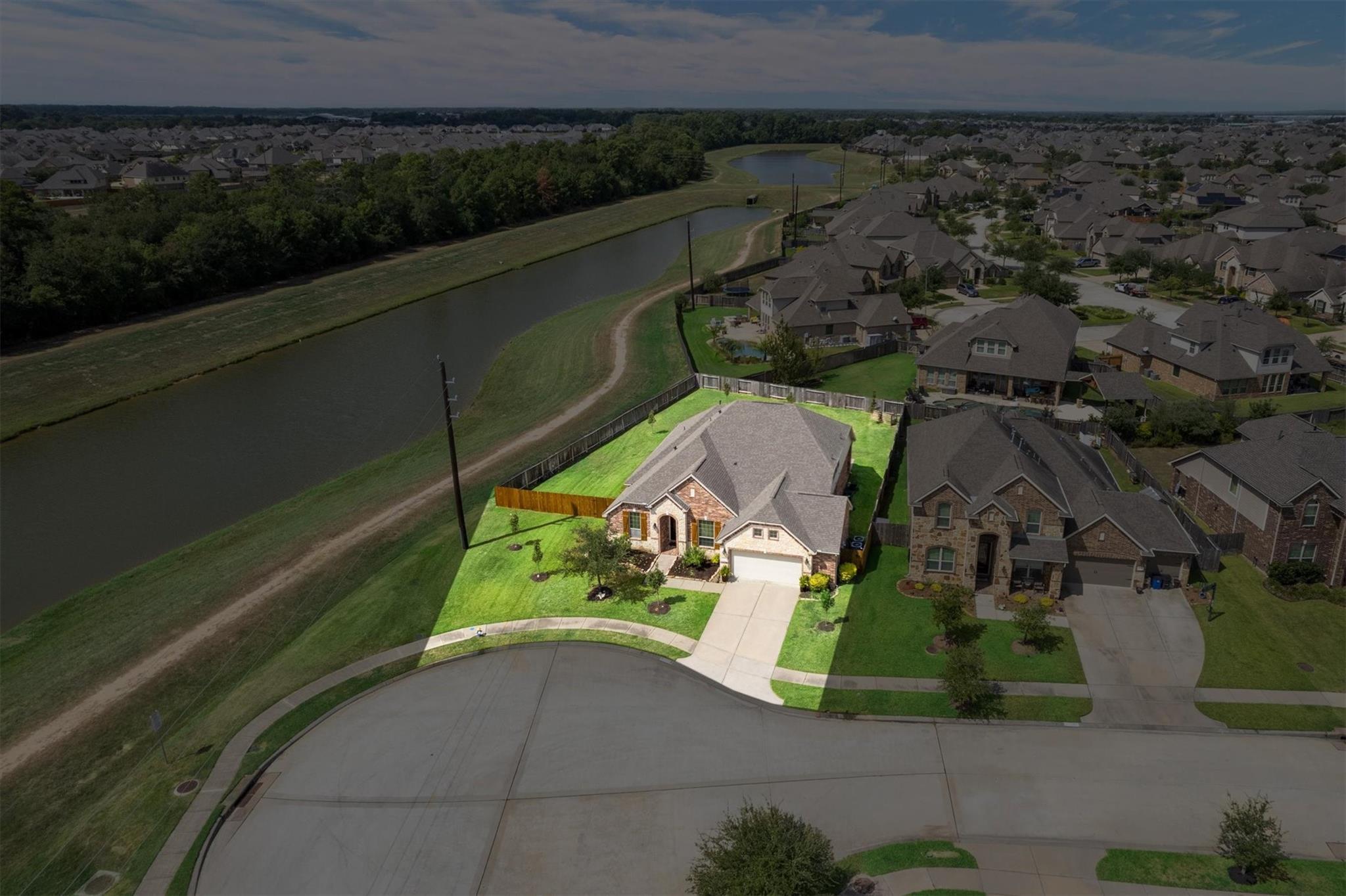 17903 Fernwood Bend Drive