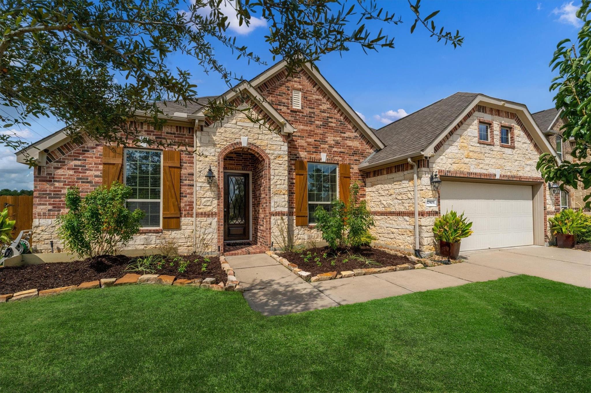 17903 Fernwood Bend Drive
