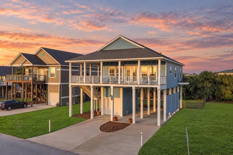 Photo of 3931 Laguna Drive, Galveston, TX 77554 (MLS # 13719725)