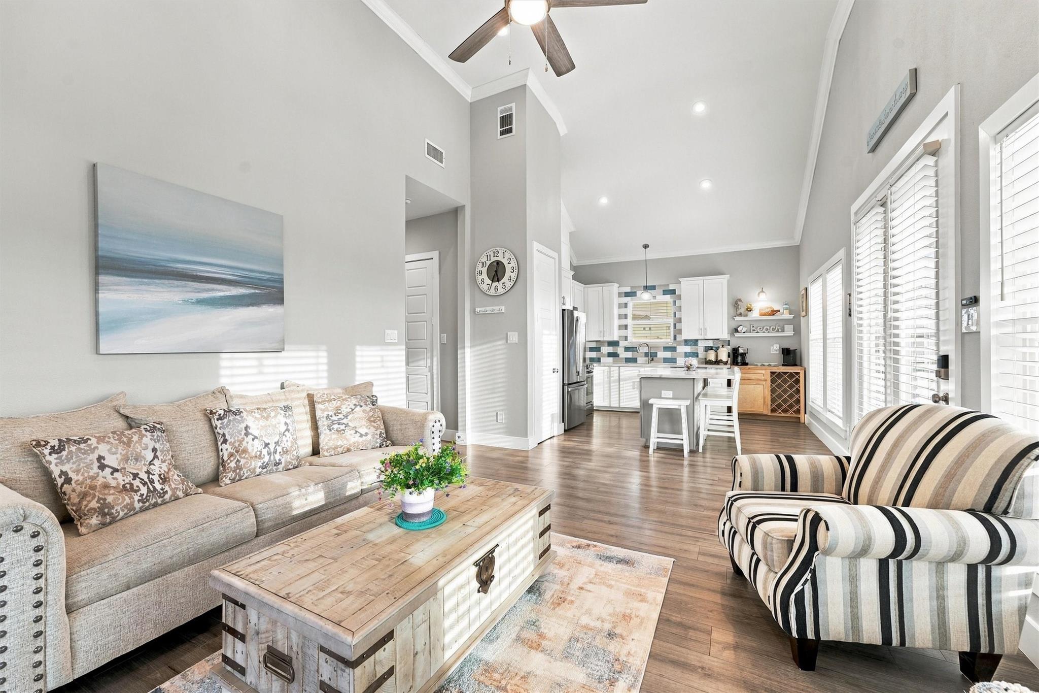 3931 Laguna Drive