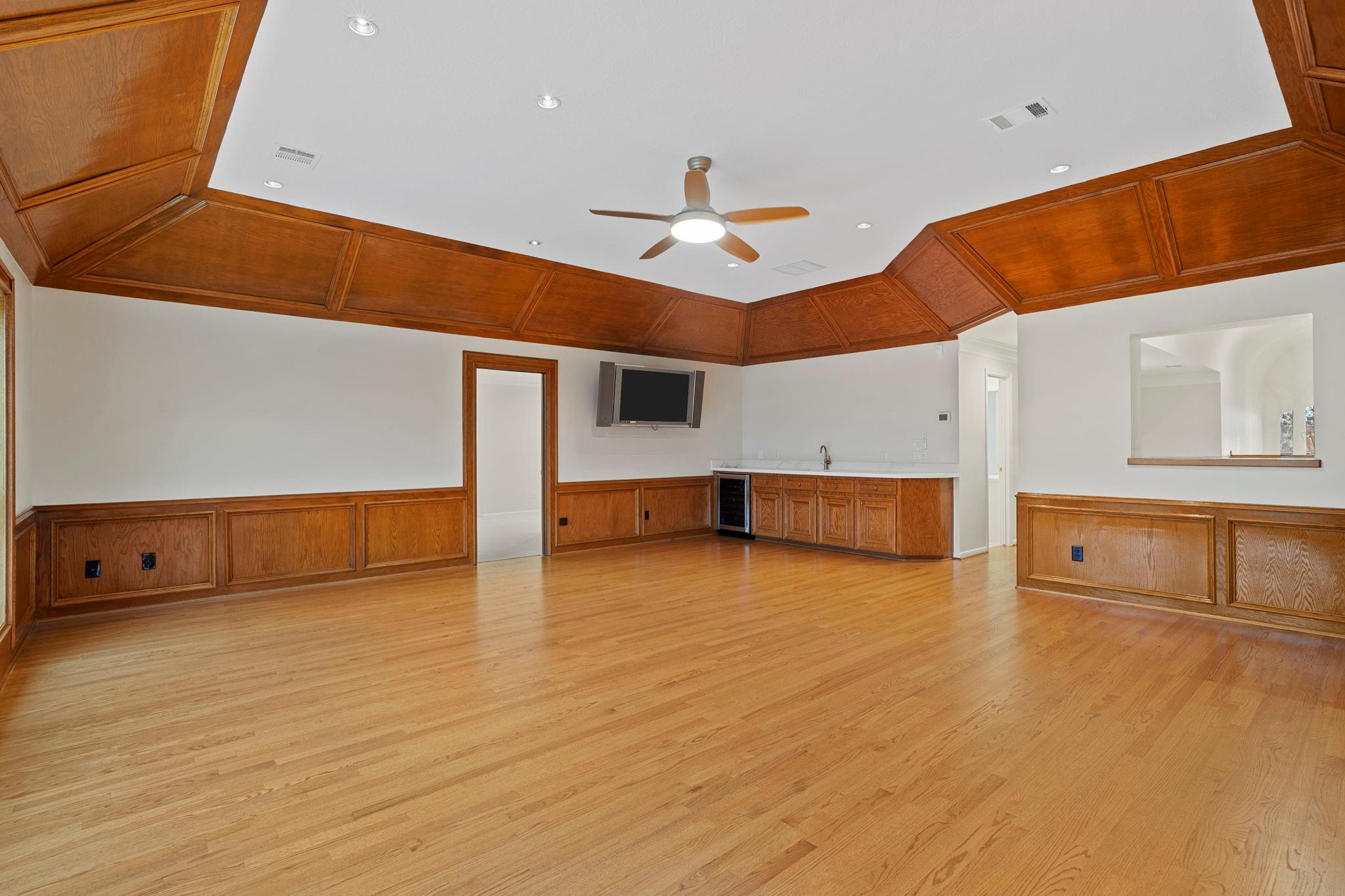 Sugar Land, Texas, 77479, United States, 5 Bedrooms Bedrooms, ,4 BathroomsBathrooms,Residential,Active,2012672