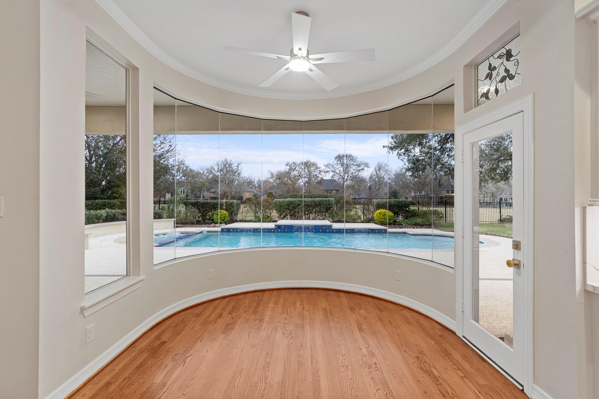 Sugar Land, Texas, 77479, United States, 5 Bedrooms Bedrooms, ,4 BathroomsBathrooms,Residential,Active,2012672