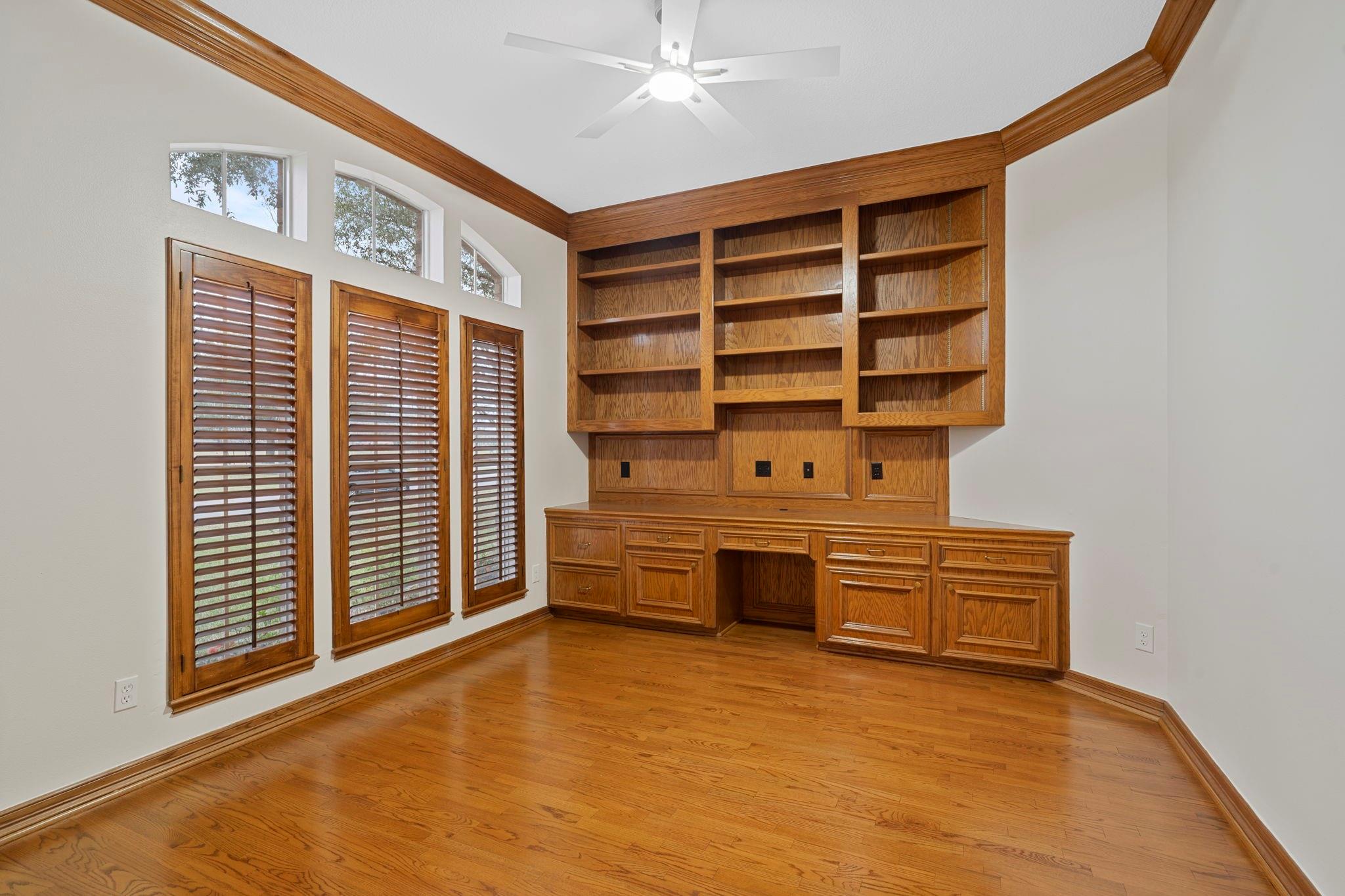 Sugar Land, Texas, 77479, United States, 5 Bedrooms Bedrooms, ,4 BathroomsBathrooms,Residential,Active,2012672