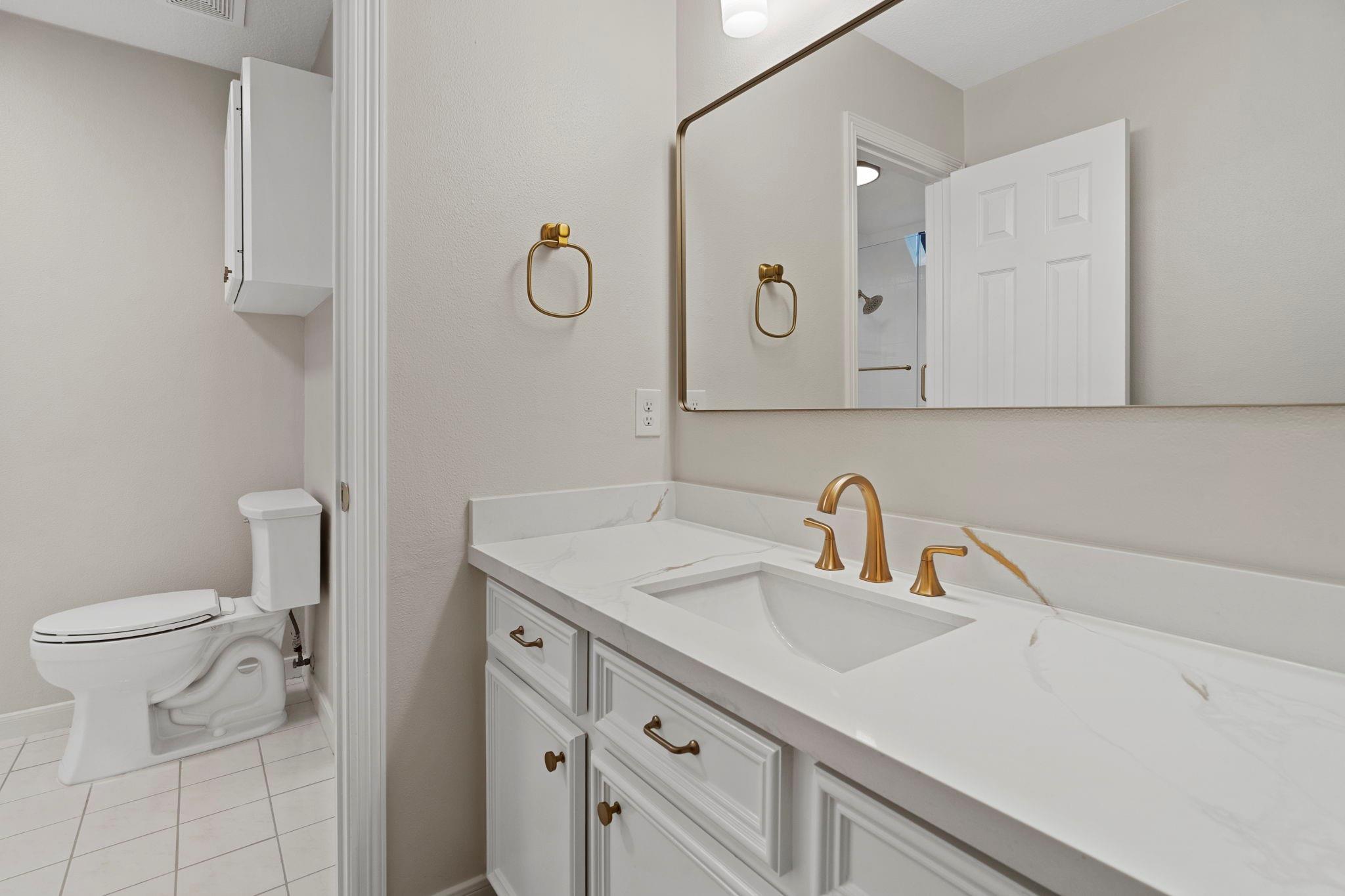 Sugar Land, Texas, 77479, United States, 5 Bedrooms Bedrooms, ,4 BathroomsBathrooms,Residential,Active,2012672