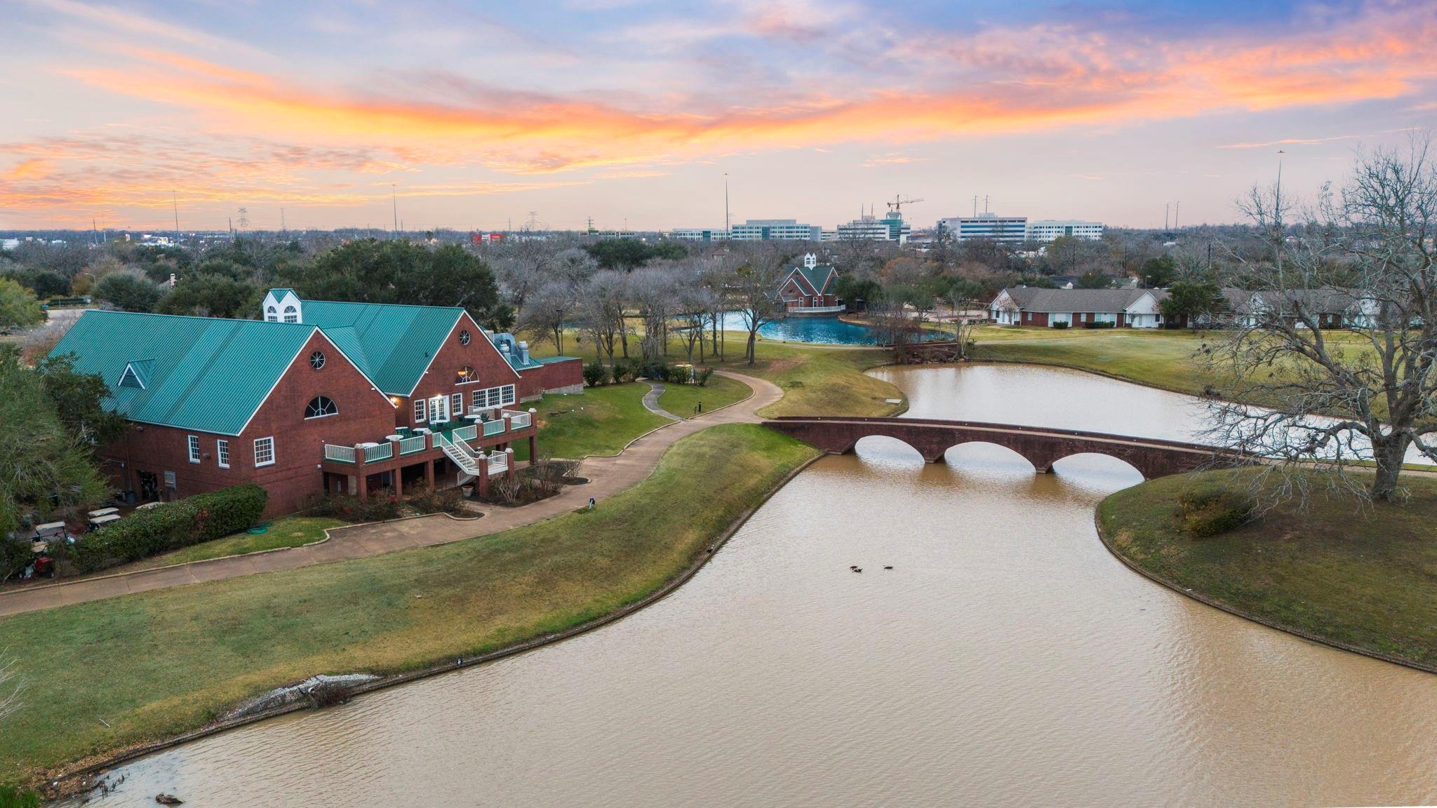 Sugar Land, Texas, 77479, United States, 5 Bedrooms Bedrooms, ,4 BathroomsBathrooms,Residential,Active,2012672