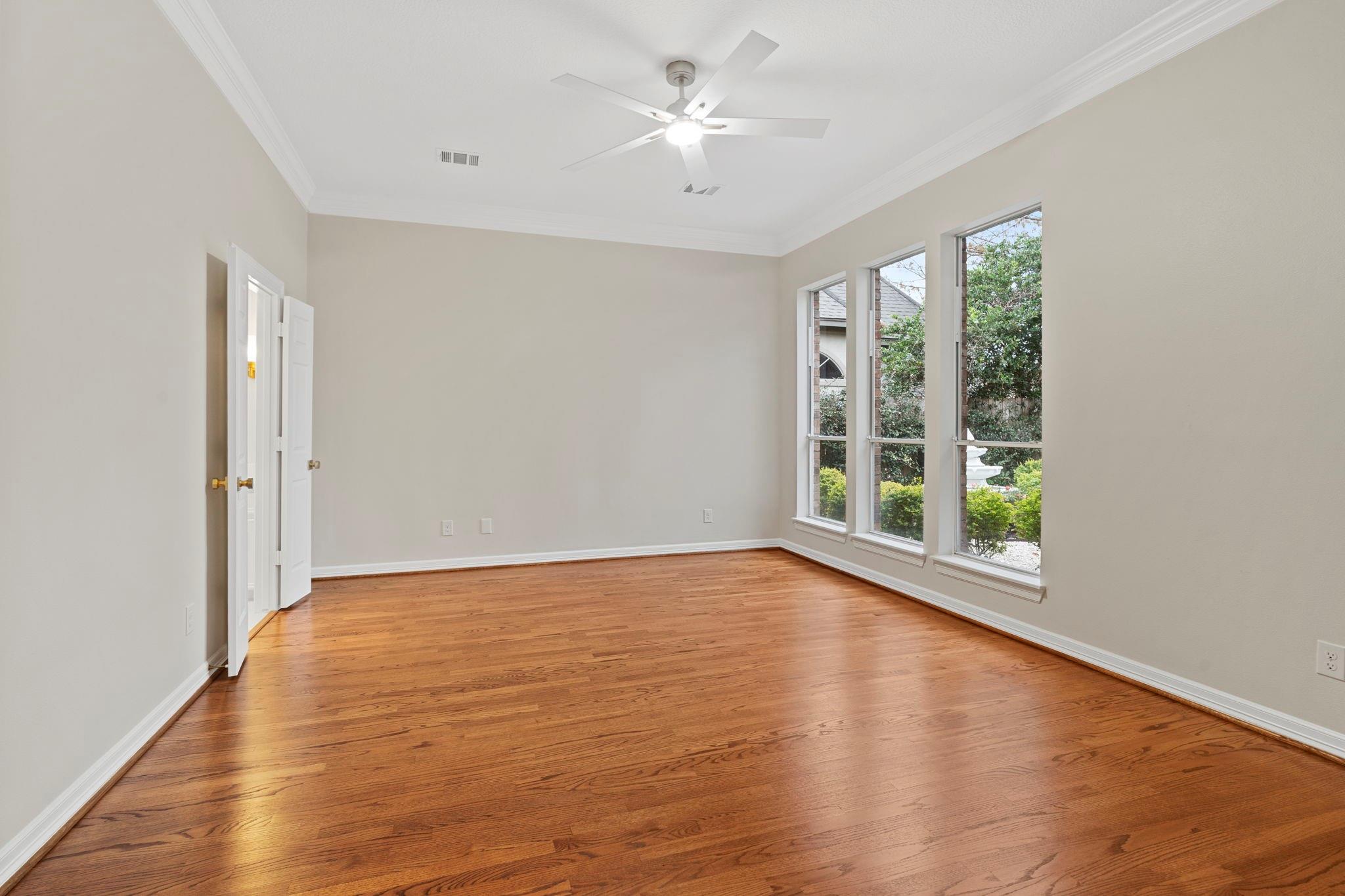 Sugar Land, Texas, 77479, United States, 5 Bedrooms Bedrooms, ,4 BathroomsBathrooms,Residential,Active,2012672