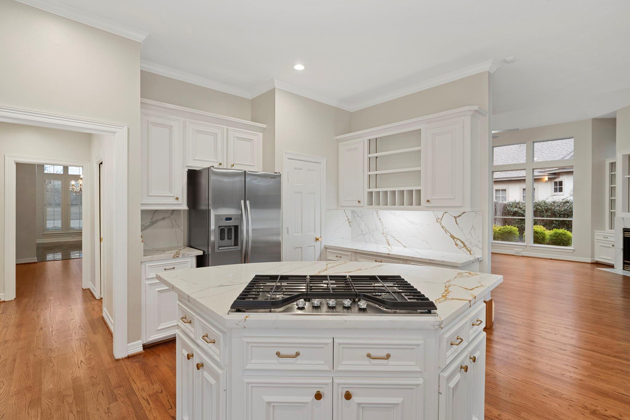 Sugar Land, Texas, 77479, United States, 5 Bedrooms Bedrooms, ,4 BathroomsBathrooms,Residential,Active,2012672