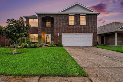Homes For Sale - 5323 Cilantro Lane<br/> Baytown, TX 77521