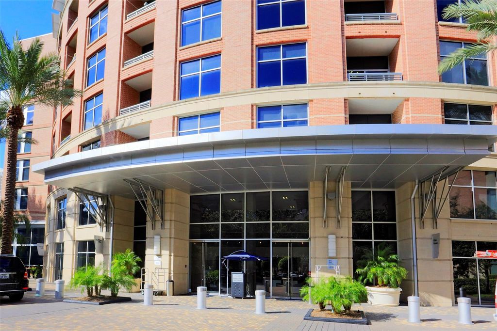 Photo of 1901 Post Oak Boulevard #2602, Houston, TX 77056 (MLS # 42161751)