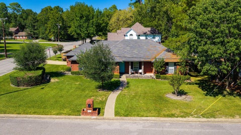 Photo of 1501 Azalea Drive, Lufkin, TX 75904 (MLS # 32153772)