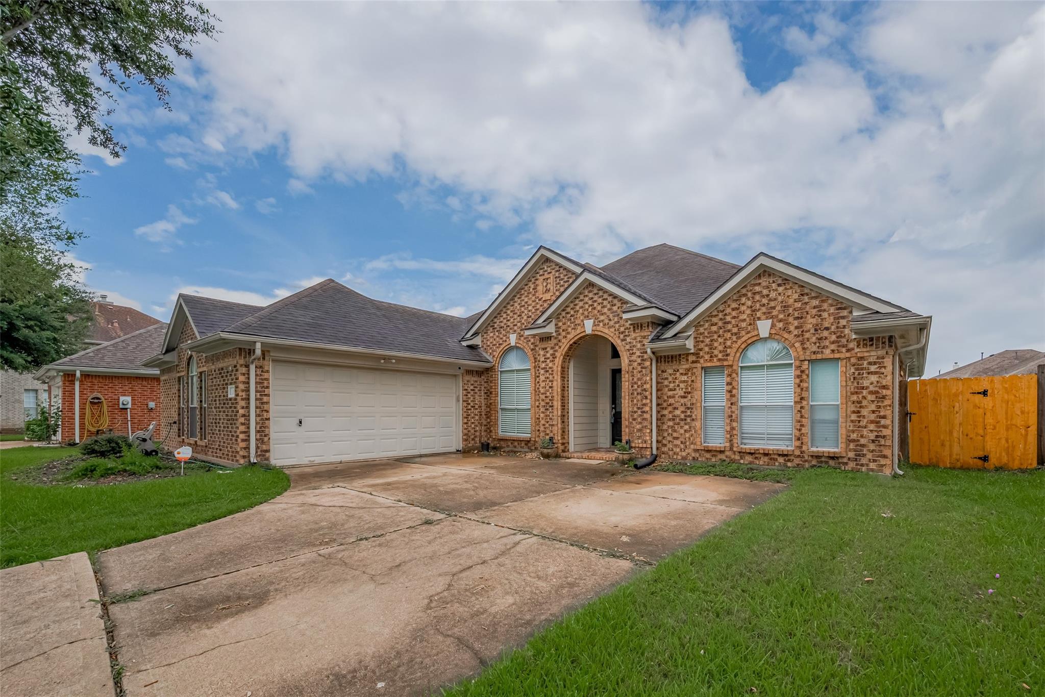311 N Esplanade Lane