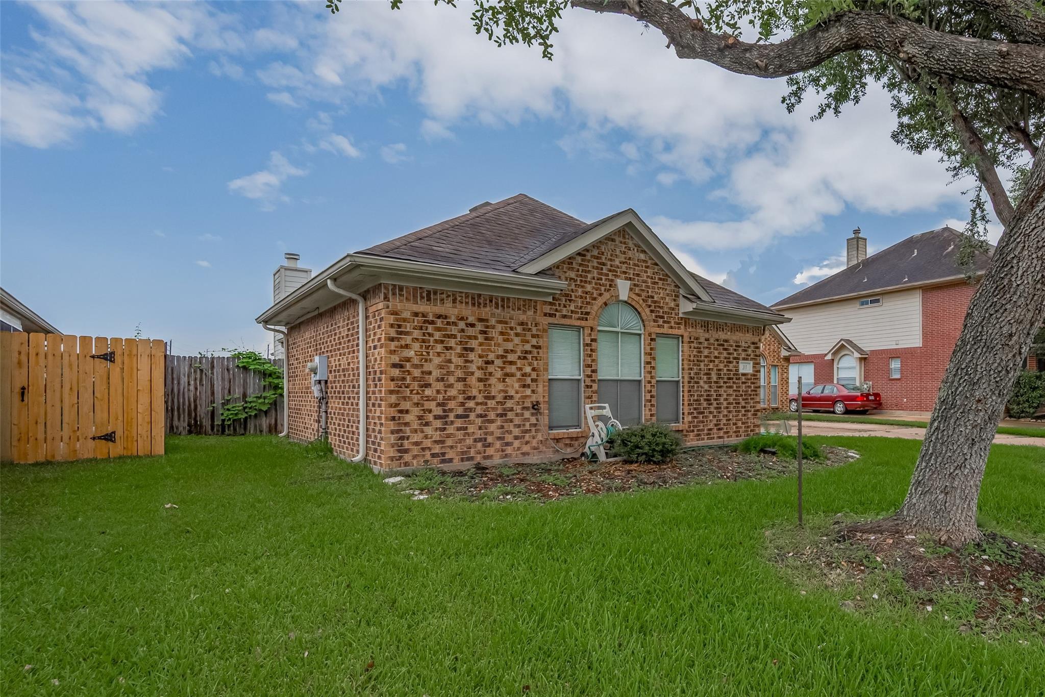 311 N Esplanade Lane