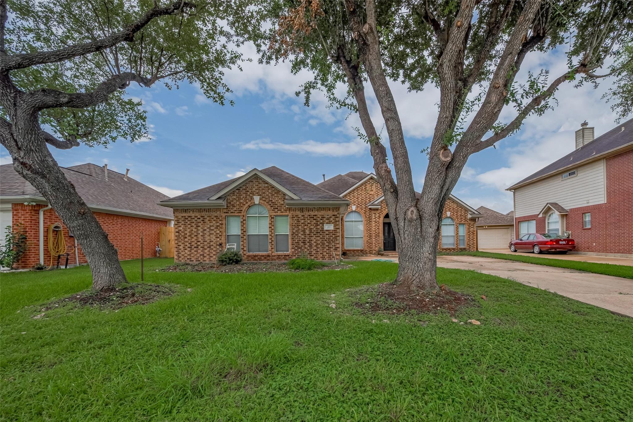 311 N Esplanade Lane